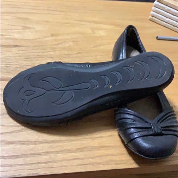 Black bow flats - Picture 3 of 3